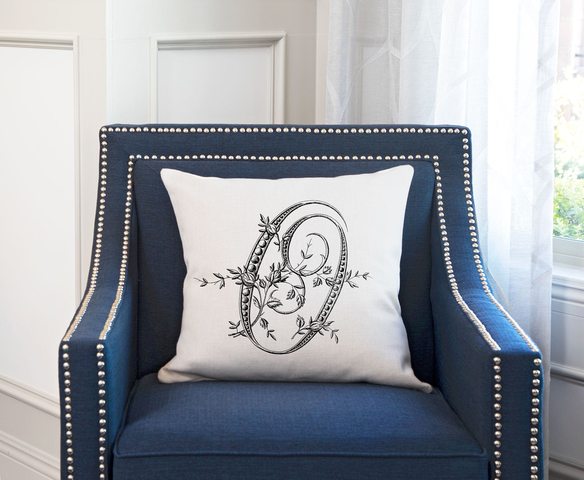 Vintage French Monogram Letter O Throw Pillow Cover